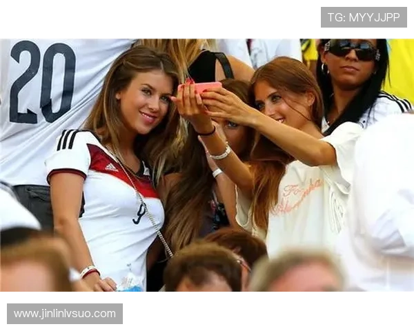 豪门绿茵背后的爱恨情仇揭秘球星太太团隐秘江湖风云与奢华人生百态