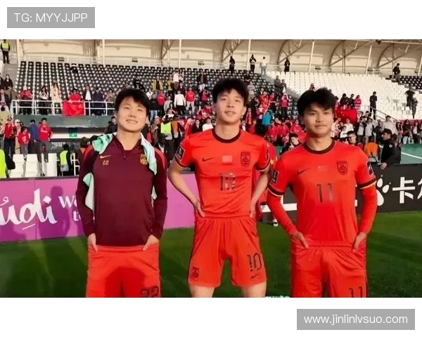 历史性突破首次闯入该赛事四强书写崭新篇章展现团队拼搏精神与实力 - 副本 历史性突破首次闯入该赛事四强书写崭新篇章展现团队拼搏精神与实力 - 副本