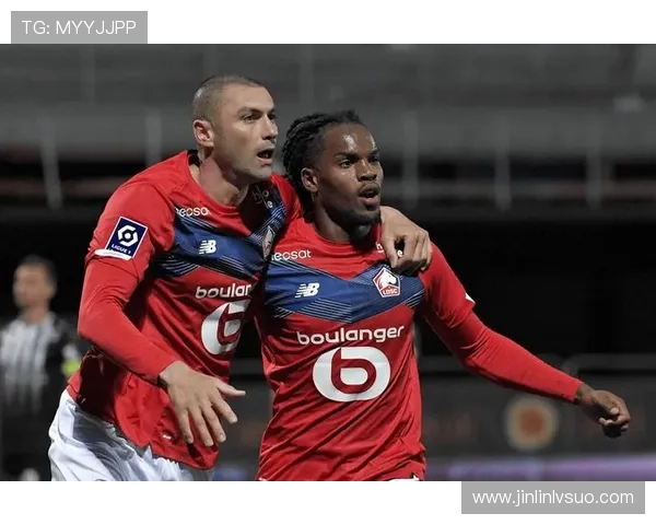 焦点对决引爆本轮足球联赛争冠保级格局大洗牌最新战报深度解析 - 副本