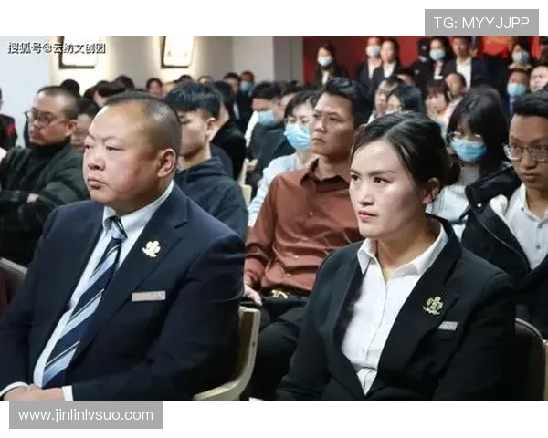 纵览百年风云激荡的世界体育历史回顾与传奇瞬间发展脉络与战史全 - 副本 (5)